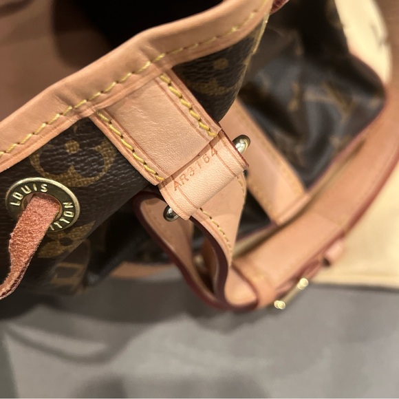 Authentic Louis Vuitton Petit Noe - Picture 15 of 16